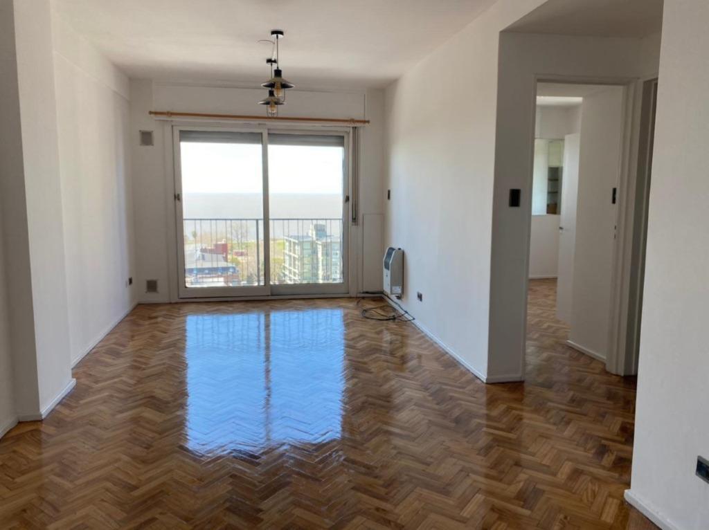 Foto de EXCELENTE DOS AMBIENTES CON ESPACIO GUARDACOCHES CON VISTA AL RIO, imagen 5