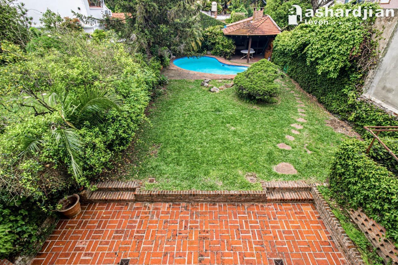 Foto de IMPORTANTE PROPIEDAD SOBRE LOTE PROPIO EN LA LUCILA, imagen 1