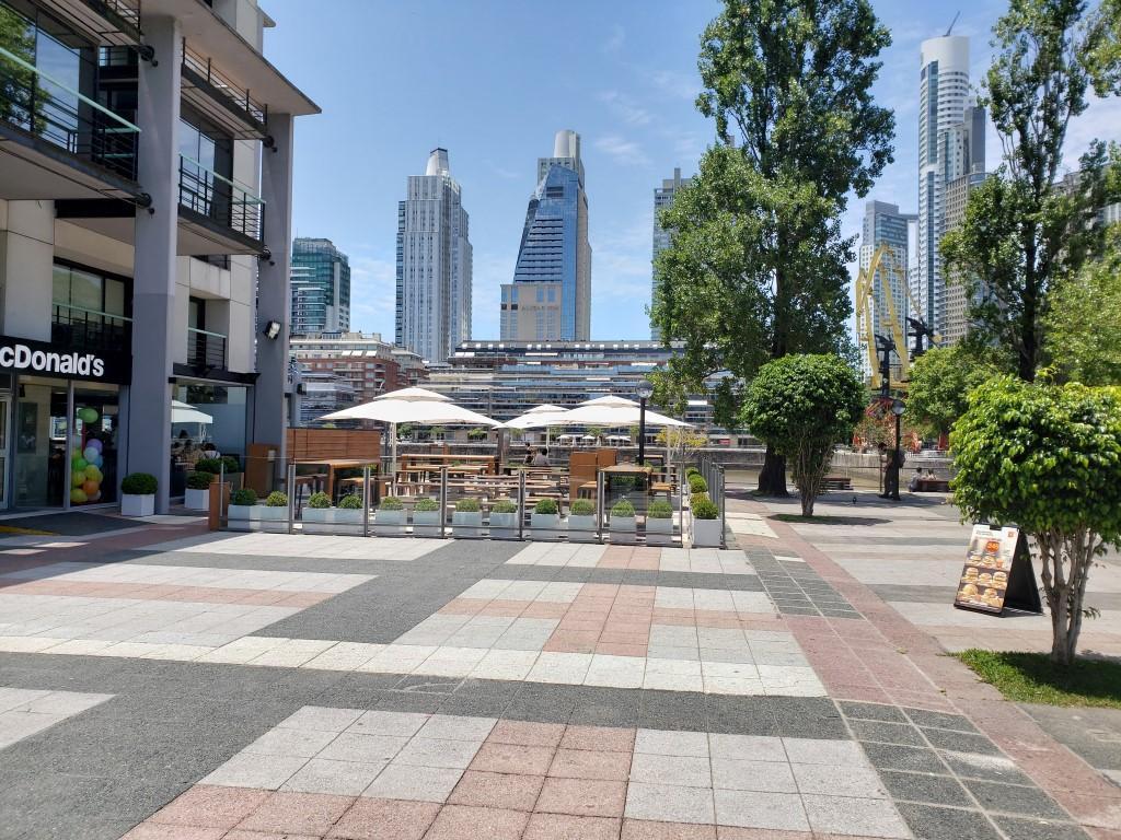 Foto de EXCELENTE OFICINA EN PUERTO MADERO TODO EXTERNO MAS 4 COCHERAS FIJAS, imagen 3