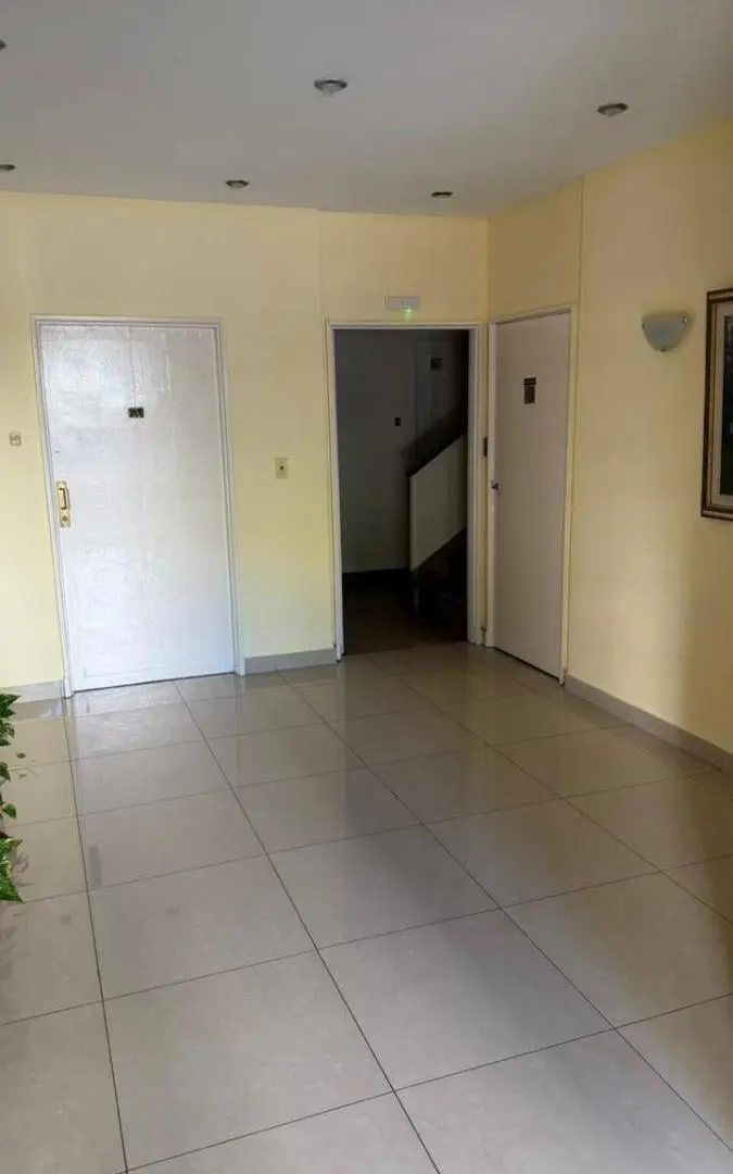 Av Acoyte y Aranguren 89 m2 4