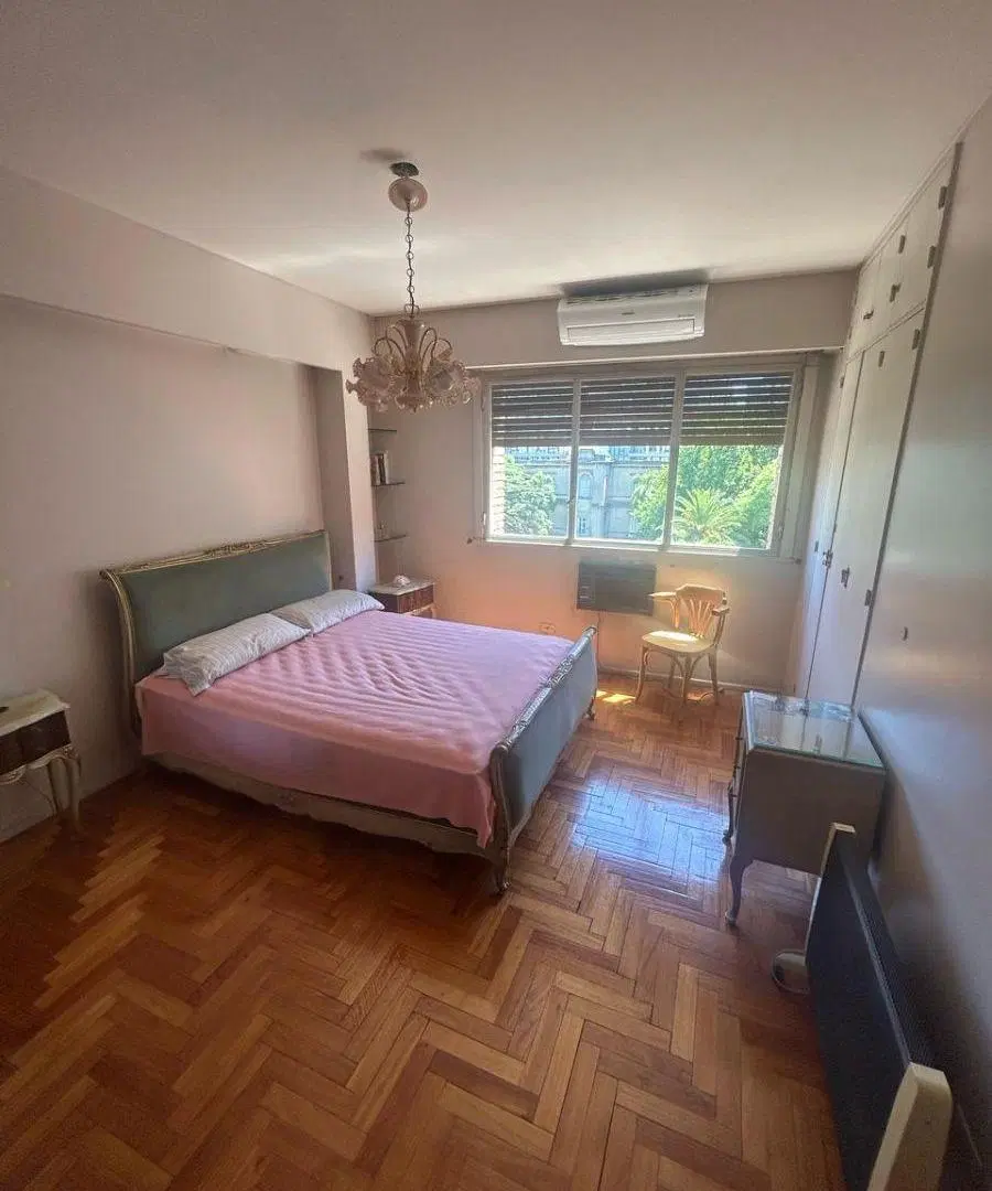 Zabala esquina Av. Cabildo 124 m2 cochera cubierta 5