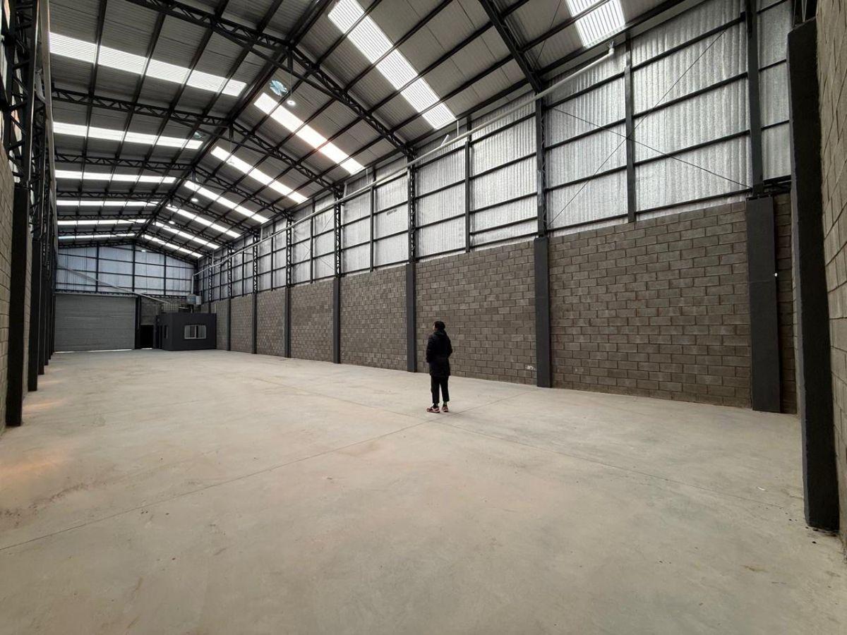 Foto de Galpón 400 m² en Área de Promoción el Triangulo, imagen 5