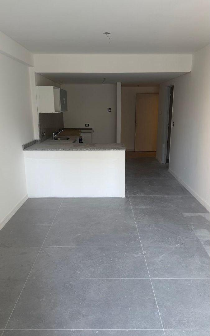 Foto de Departamento de 51 m² con 1 habitación en venta en Villa Urquiza a, imagen 2