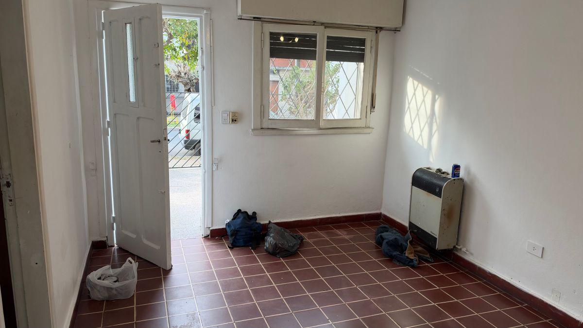 Foto de PH de 71 m² con 1 dormitorio en alquiler en Villa Martelli, imagen 1