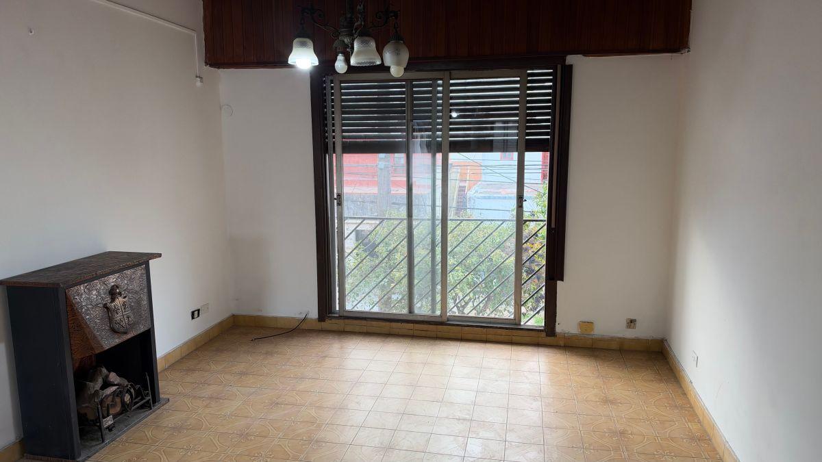 Foto de PH de 46 m² cubiertos más terraza con 1 dormitorio en alquiler en Villa, imagen 3