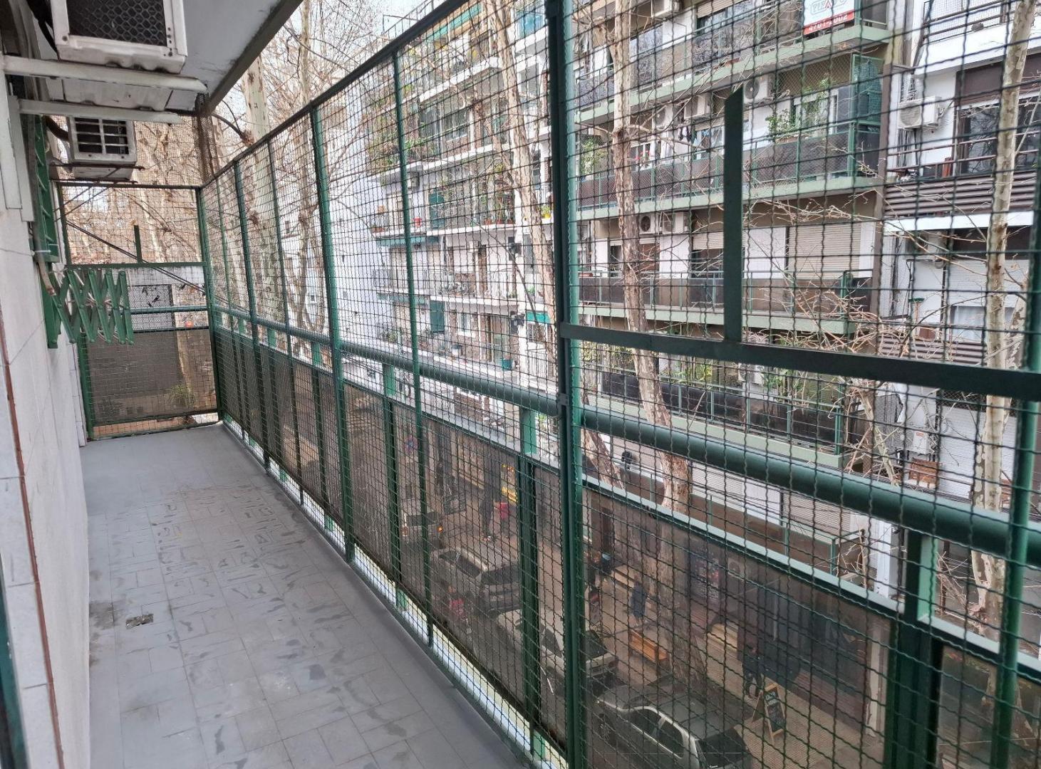 Foto de Departamento al frente con balcón, imagen 3