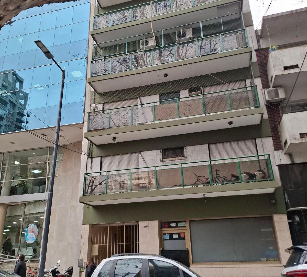 Foto de Departamento al frente con balcón, imagen 1