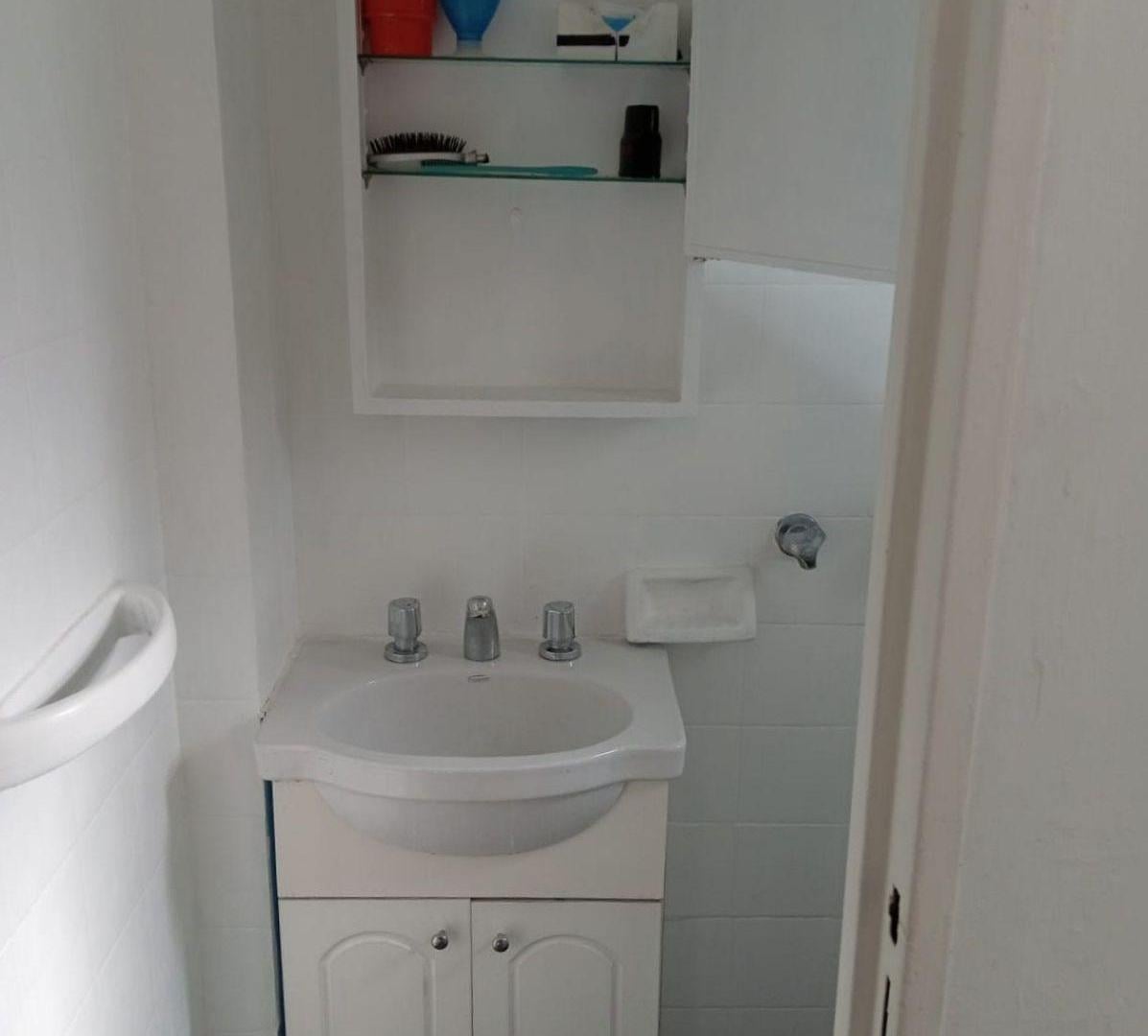Foto de Departamento al frente con balcón, imagen 5