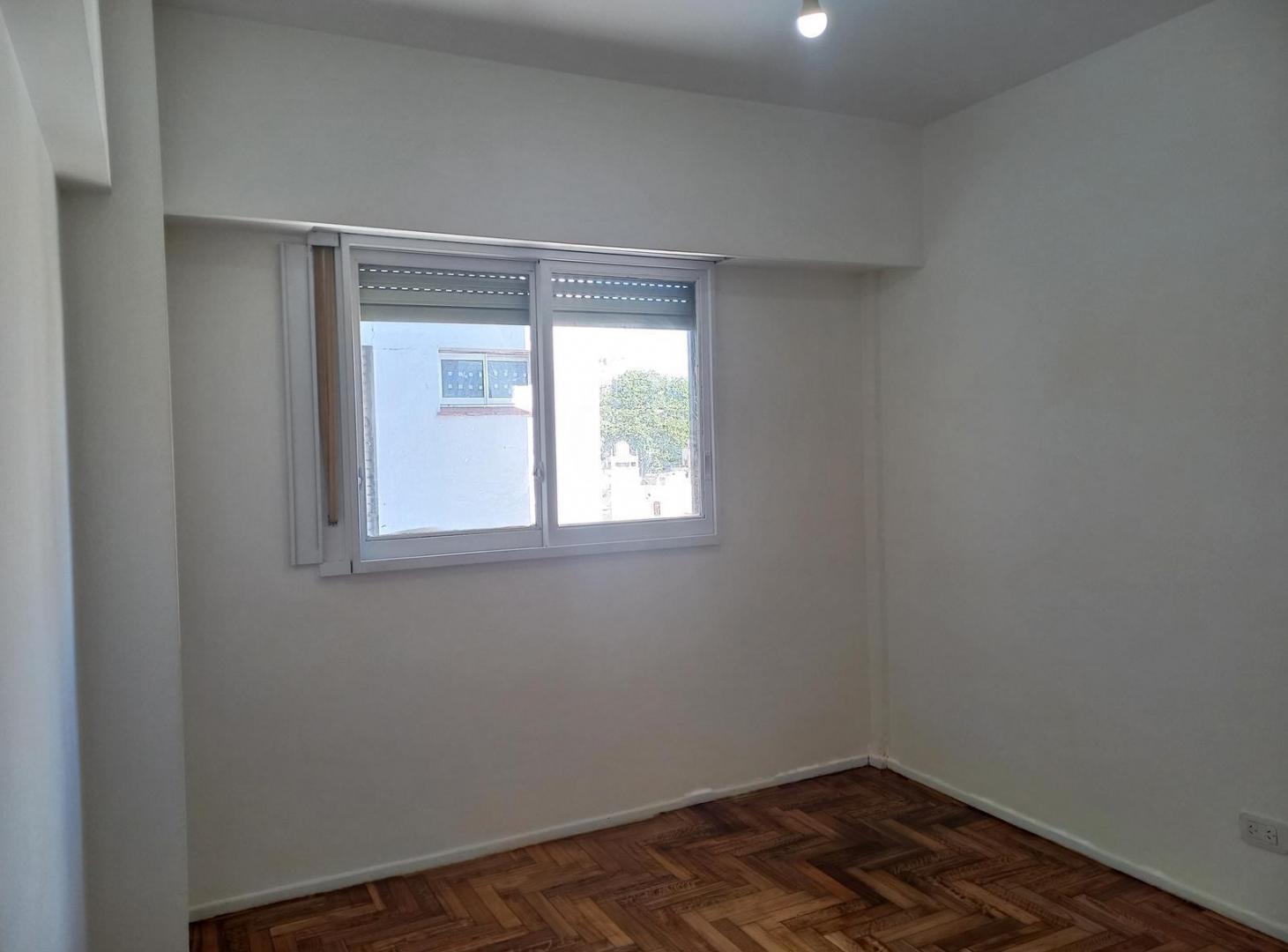 Foto de Departamento en Almagro con balcón y lavadero, imagen 4