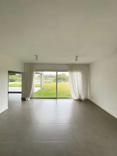 conquipropiedades - ALQUILER ANUAL - Casa - Laguna Del Sol 5