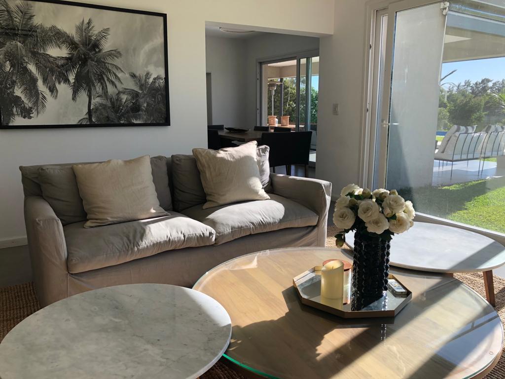 conquipropiedades - ALQUILER ANUAL - Casa - Laguna Del Sol