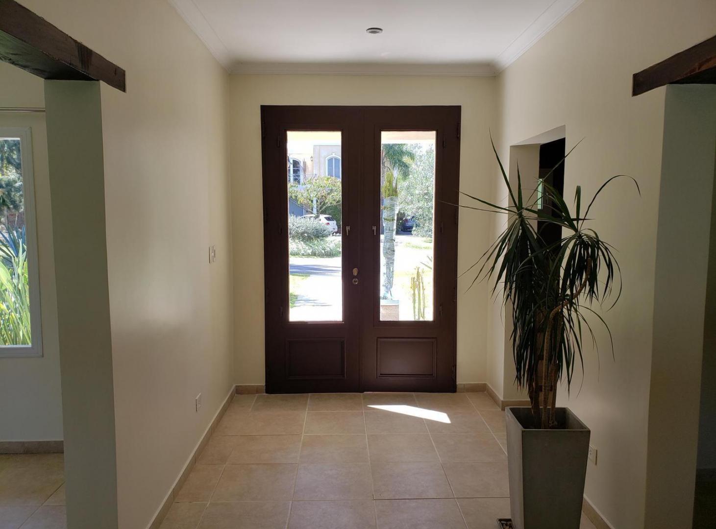 CONQUIPROPIEDADES - Casa en Laguna Del Sol - EN EXCLUSIVIDAD