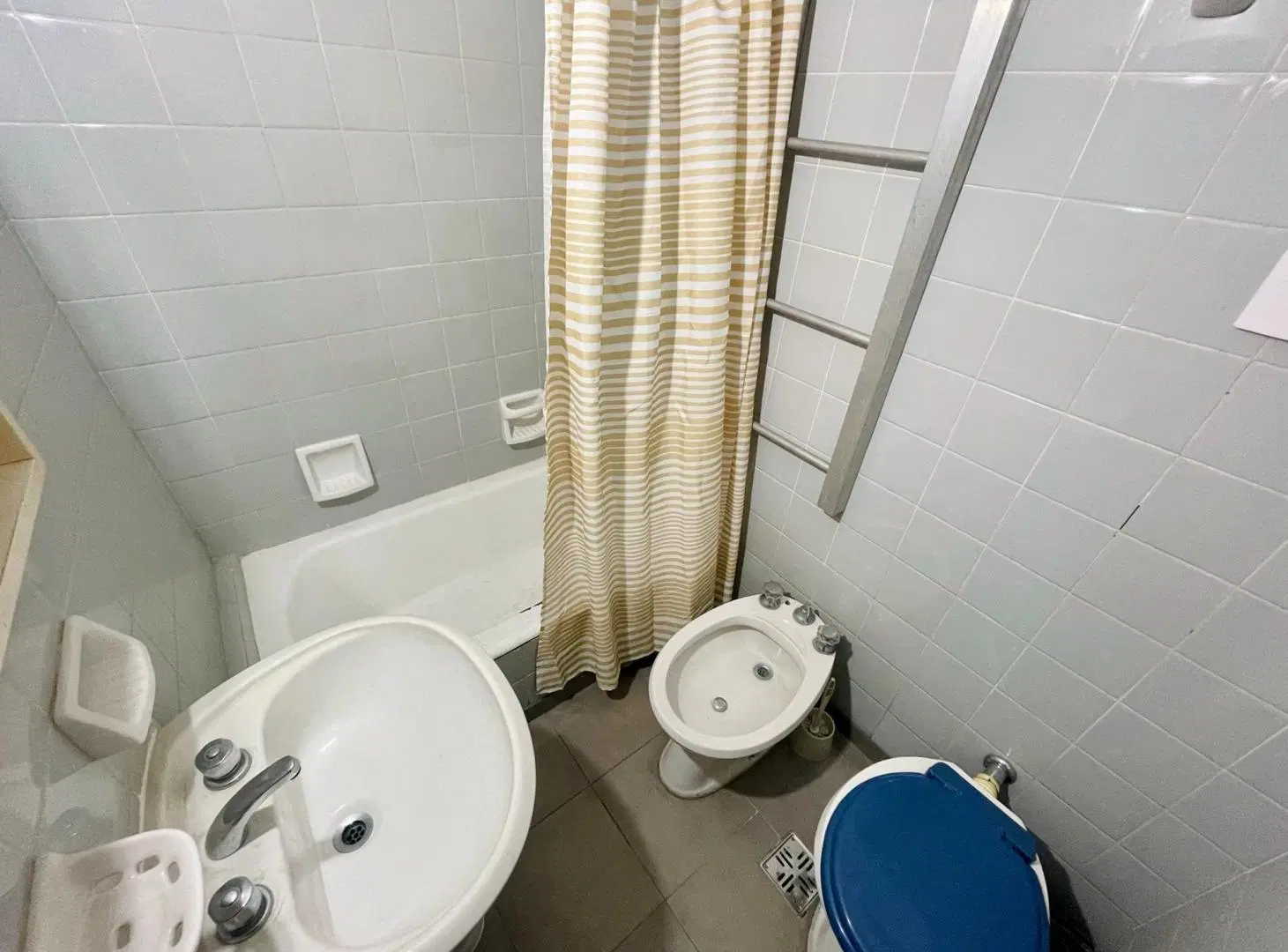 Departamento en Alquiler en Macrocentro 4