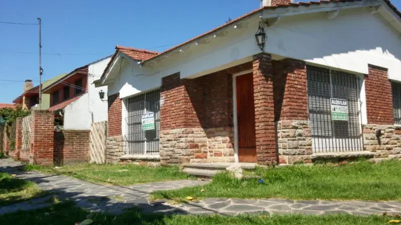 Casa en Venta en Colina De Peralta Ramos 1
