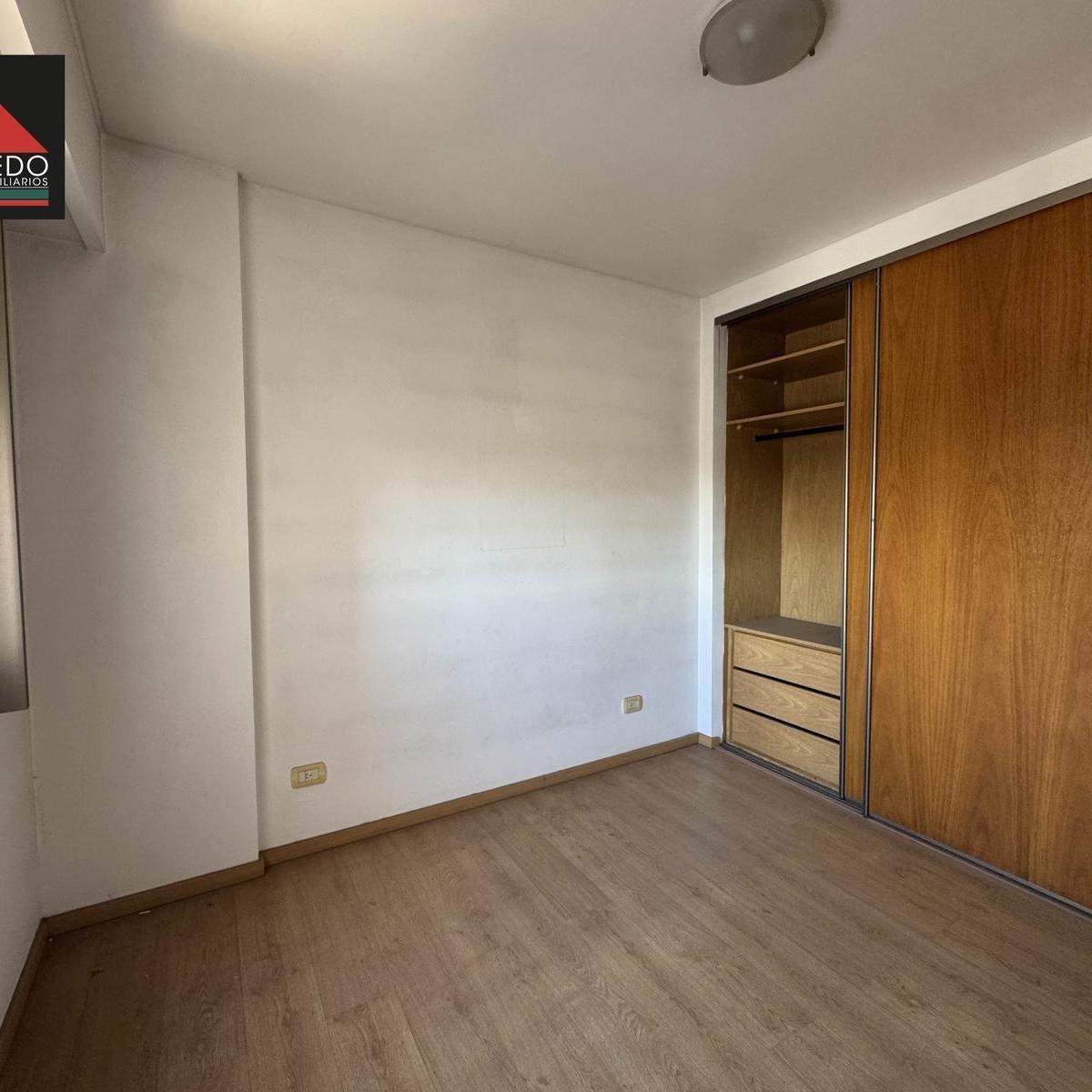 Departamento 4 Amb. en Alem 251 3