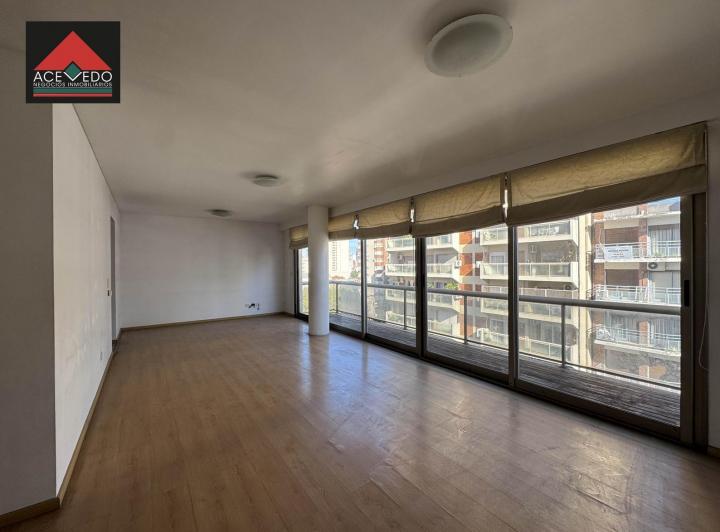 Departamento 4 amb. en Alem 251 4