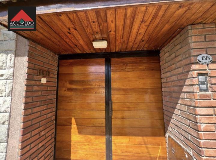 Casa en Carlos Croce 1517