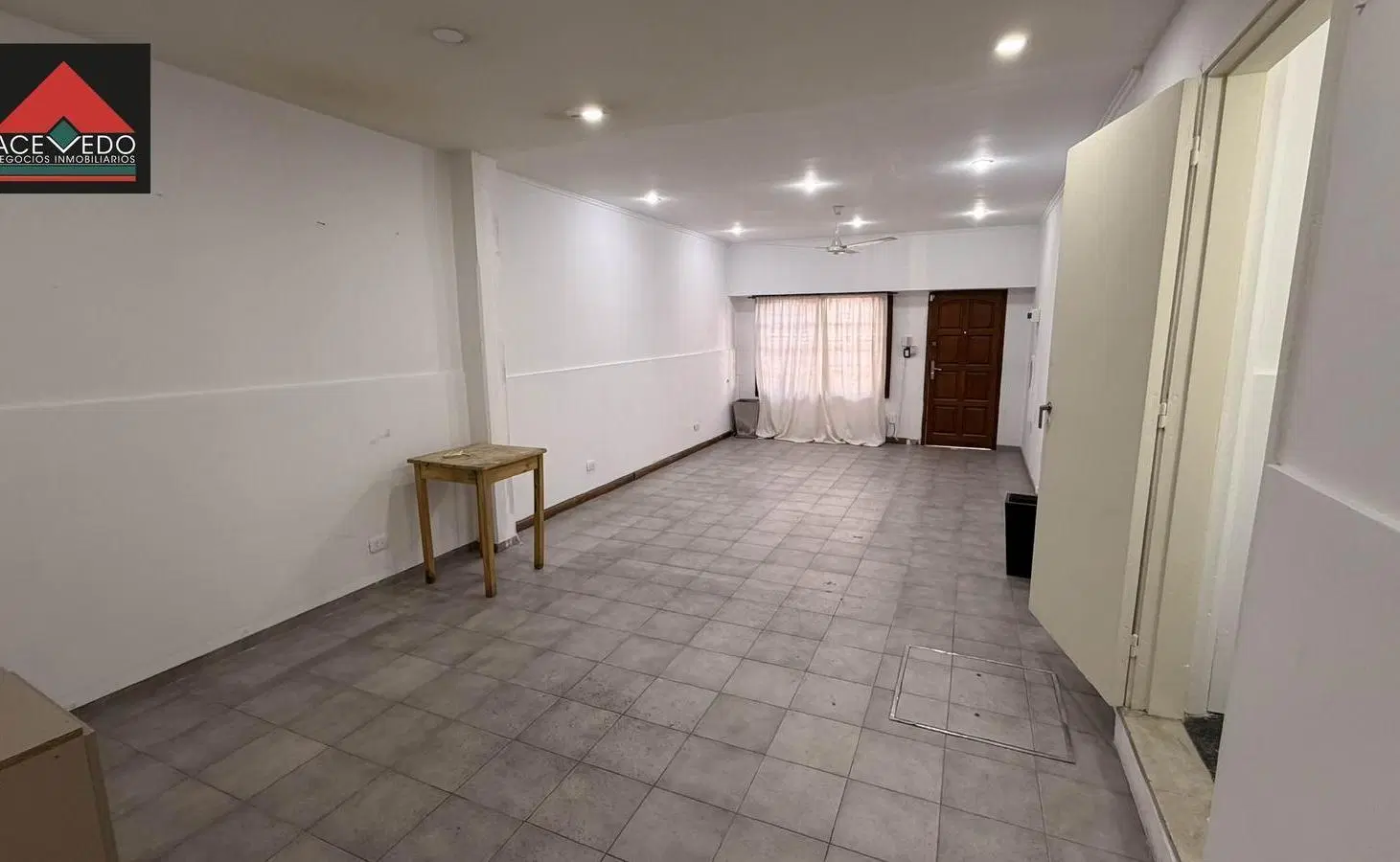 Local en alquiler en Alem al 1400 4