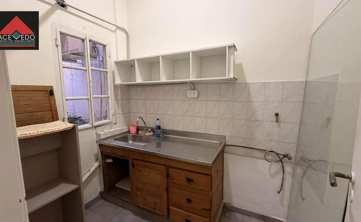 Local en alquiler en Alem al 1400 2