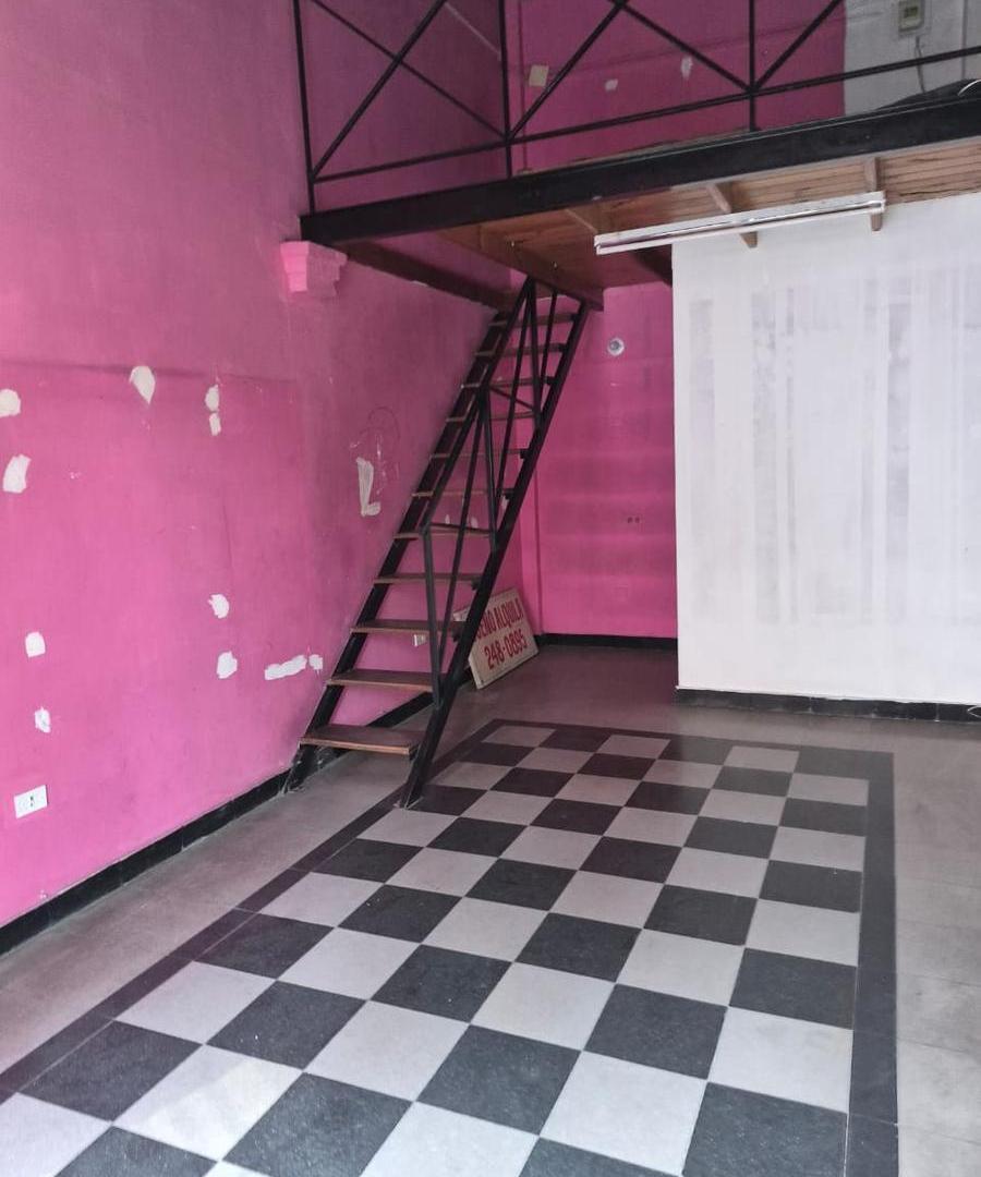 Foto de Local en French al 400, imagen 1