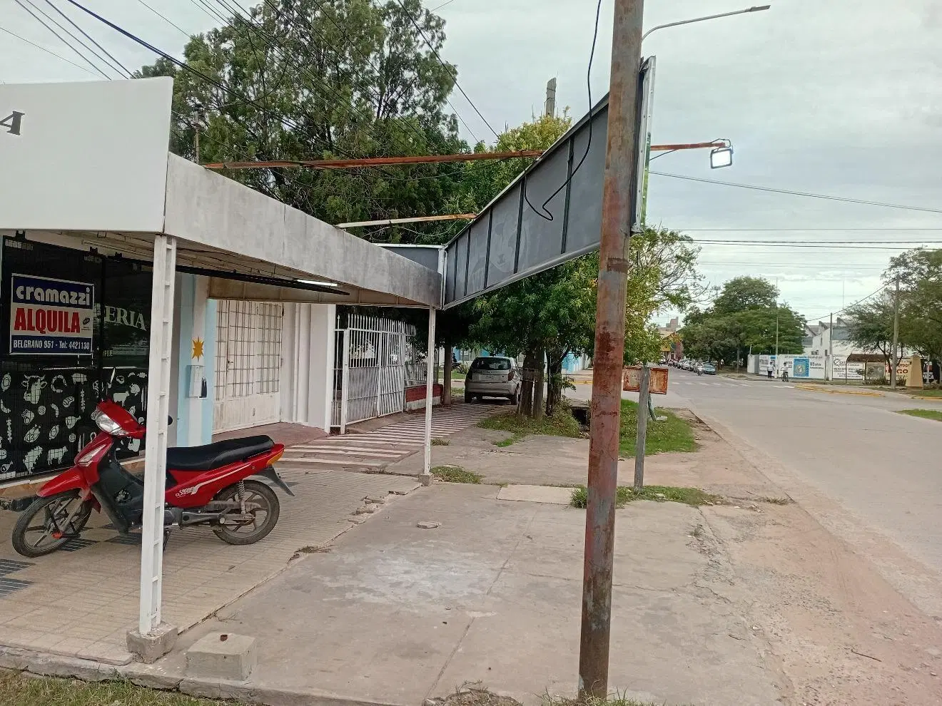 ALQUILER LOCAL COMERCIAL 3