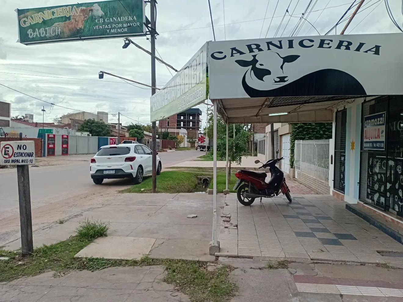 ALQUILER LOCAL COMERCIAL 4