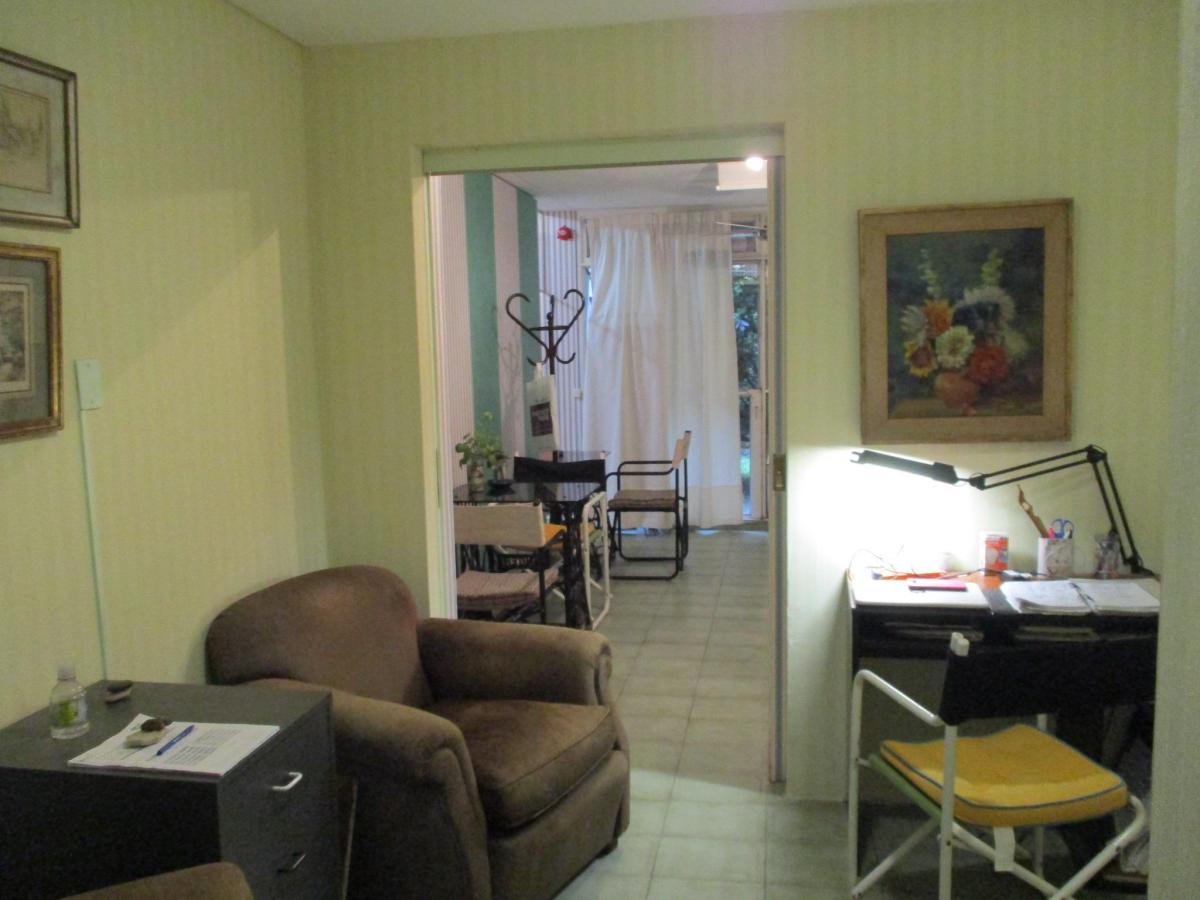 Foto de Excelente Oficina/consultorio c/coch. sobre Av Maipu al 1800-Vte Lopez, imagen 3