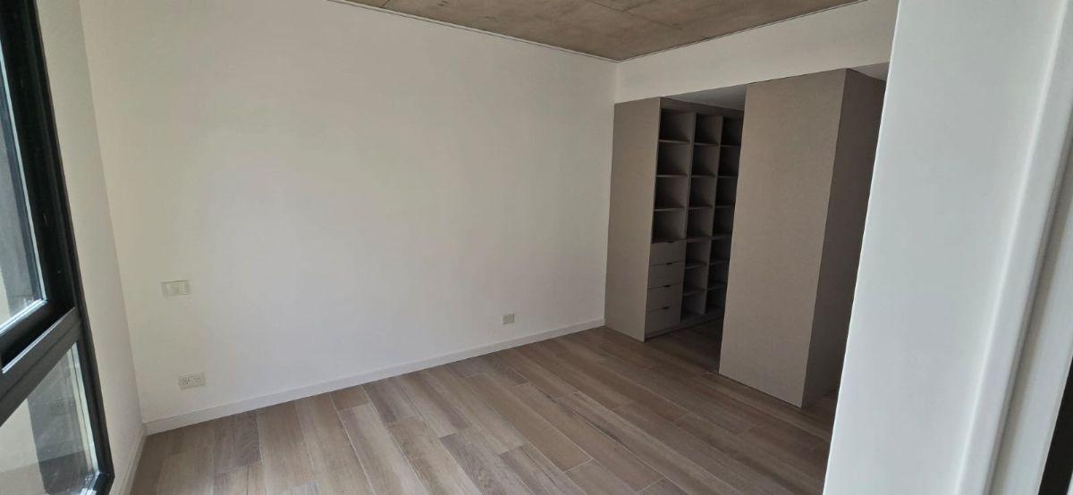 Foto de Departamento de 60 m² con 1 dormitorio en alquiler en S. Isidro. Fte a, imagen 5