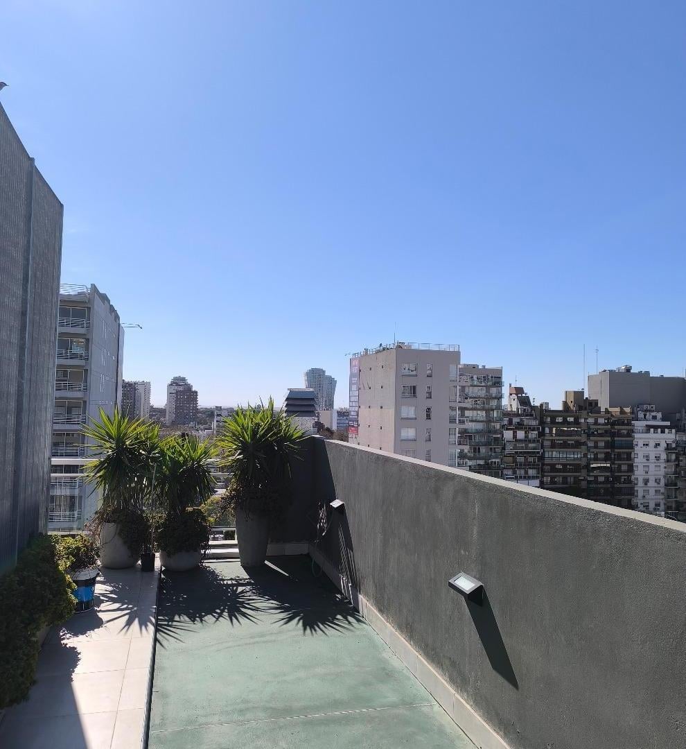 Foto de Amplísimo monoambiente amoblado y equipado, con parrilla propia., imagen 5