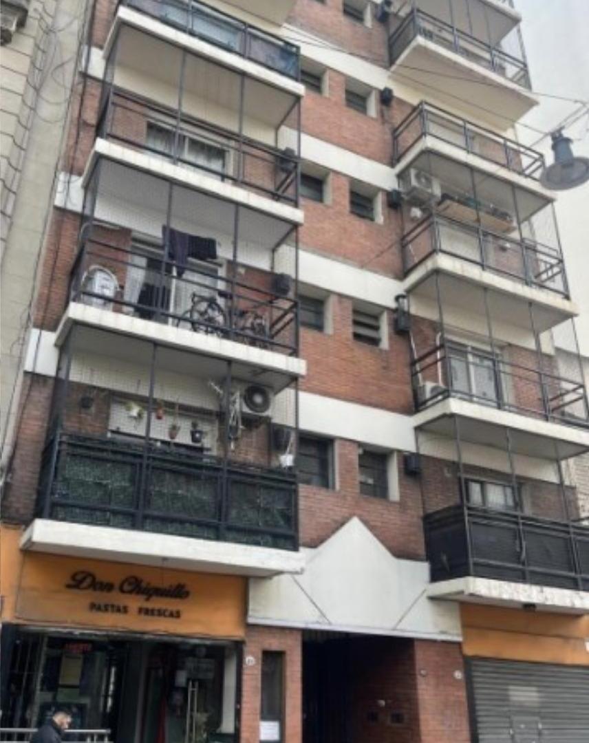 Foto de DEPARTAMENTO 2 AMBIENTES MONSERRAT - OPORTUNIDAD PARA INVERSION, imagen 1