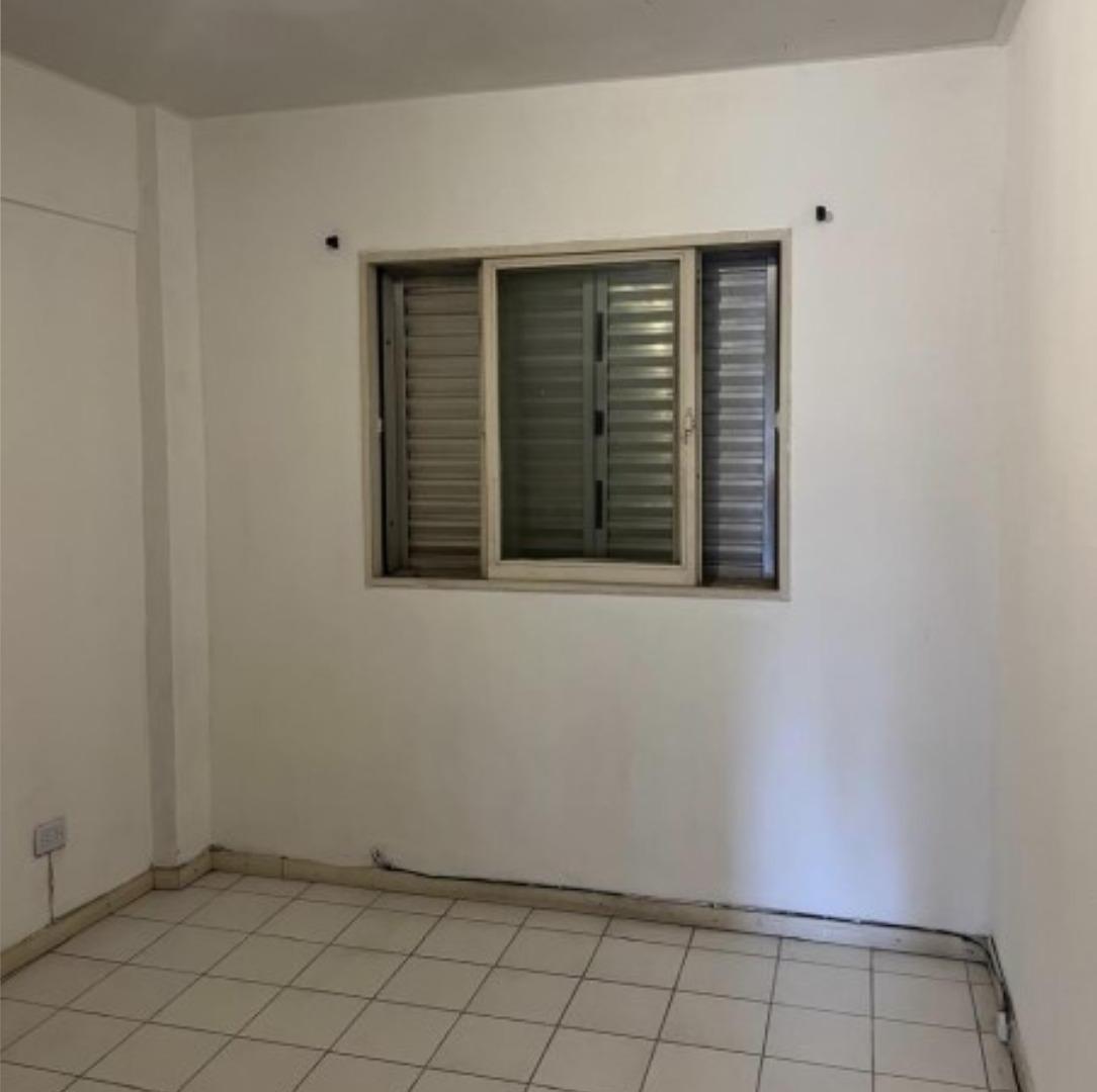 Foto de DEPARTAMENTO 2 AMBIENTES MONSERRAT - OPORTUNIDAD PARA INVERSION, imagen 5