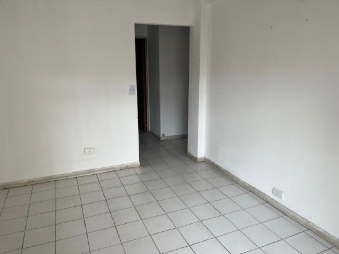 Foto de DEPARTAMENTO 2 AMBIENTES MONSERRAT - OPORTUNIDAD PARA INVERSION, imagen 4