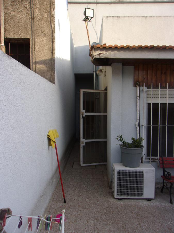 Casa en Lomas con Parque, Quincho y Pileta 3