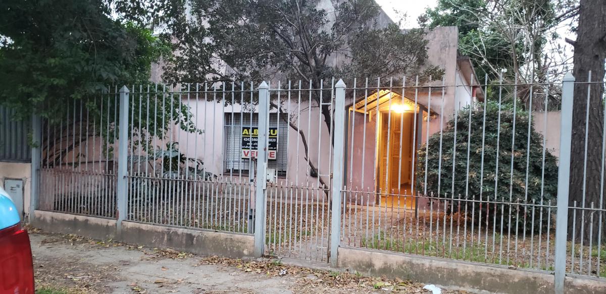 CASA SOBRE 2 LOTES SOBRE AVENIDA