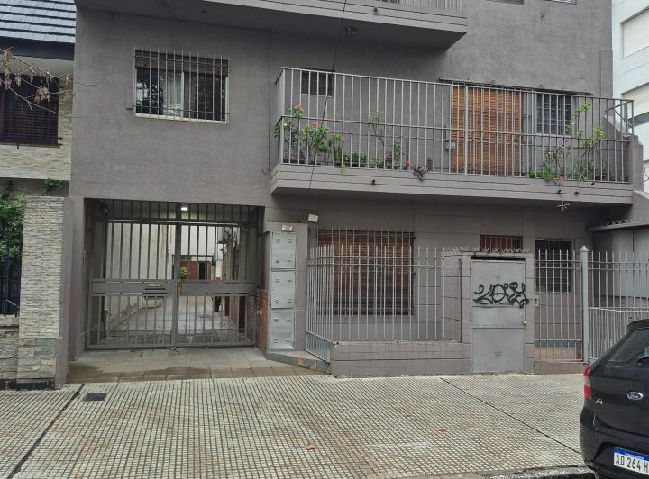 DEPARTAMENTO 2 AMB FRENTE A ESTACION BANFIELD ESTE EN ALQUILER