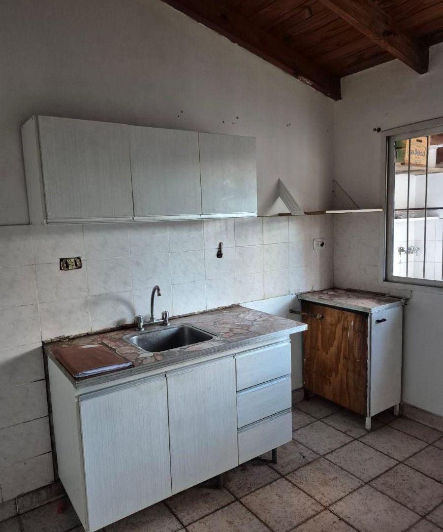 Foto de DEPTO INTERNO CON ENT AUTO Y PATIO. SIN EXPENSAS, imagen 4
