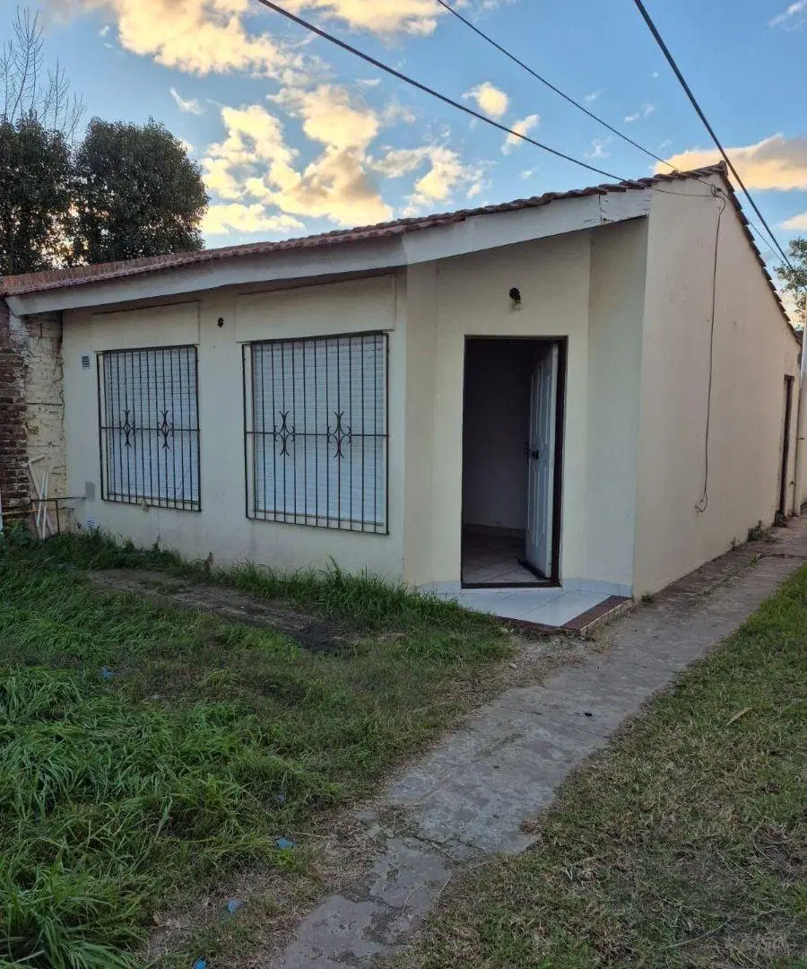DEPTO INTERNO CON ENT AUTO Y PATIO. SIN EXPENSAS 2