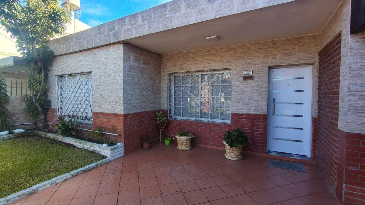 CASA A MTS AUTOPISTA A CABA 4
