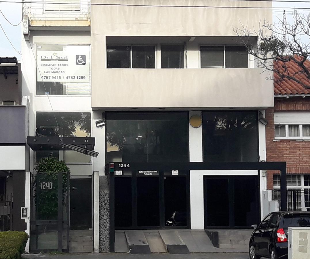 Venta en Nuñez. Edificio en Block, 3 Niveles: 1