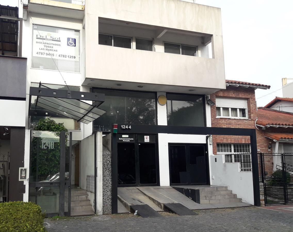 Venta en Nuñez. Edificio en Block, 3 Niveles: 5