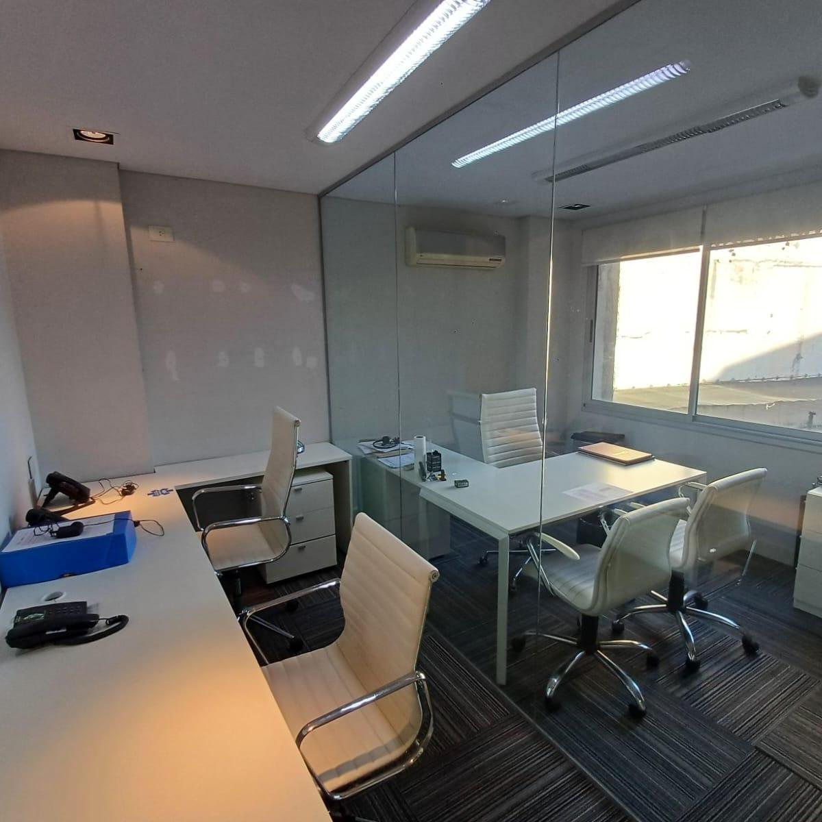 Oficina en Block en San Isidro 3