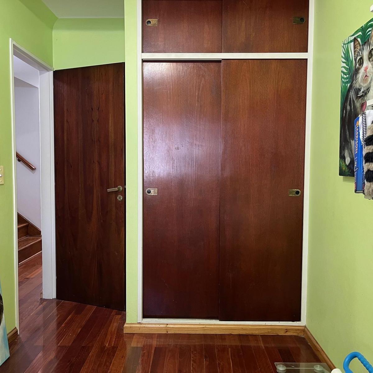 Casa en Venta en Olivos, 4 Dorm.. Quincho con Parrilla, Cochera. 3