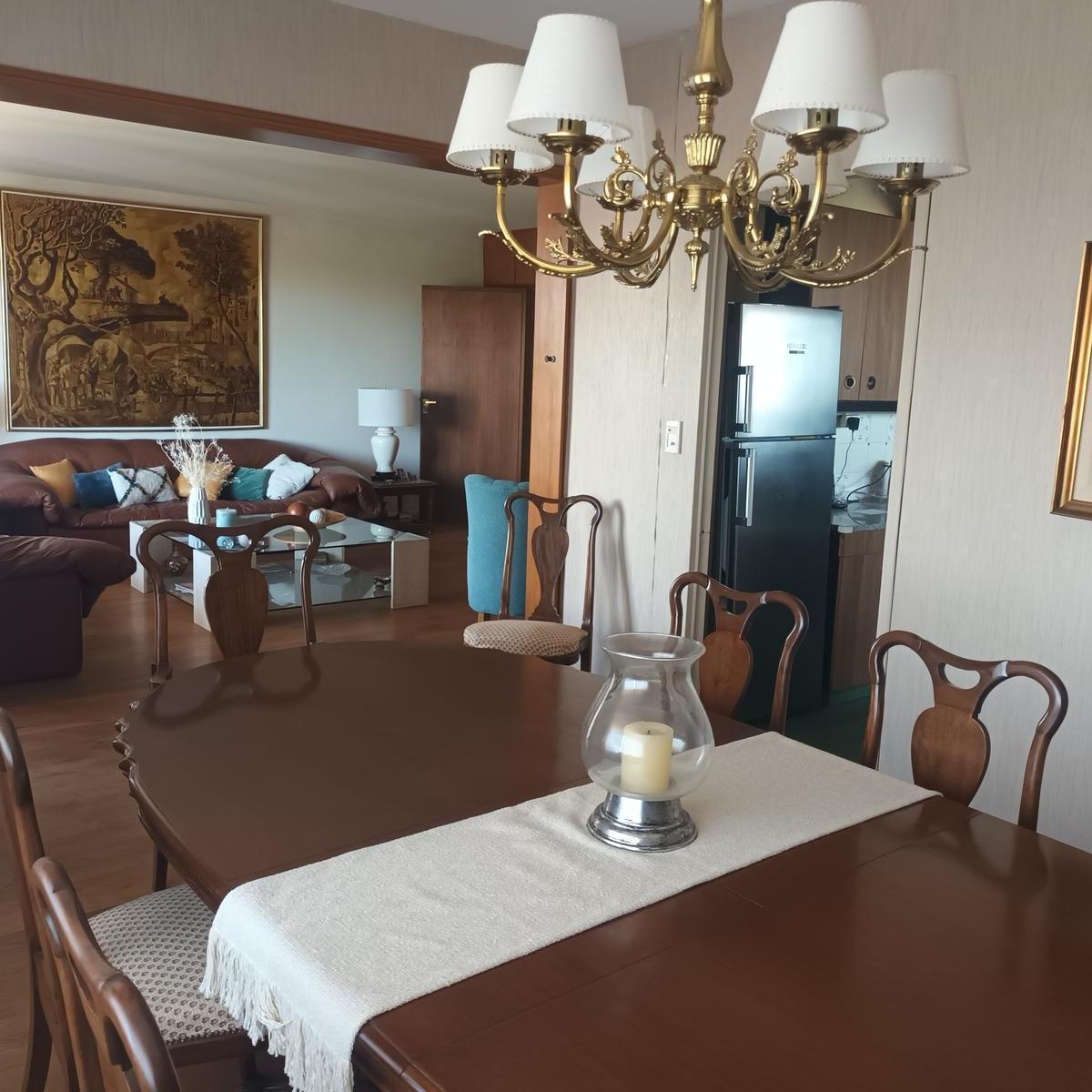 Foto de Departamento en venta en Olivos, semipiso 4 ambientes con dependencias, imagen 2