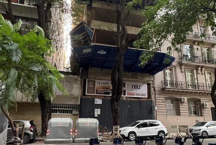 Departamento en venta de 2 ambientes al frente en Palermo Chico Piso alto