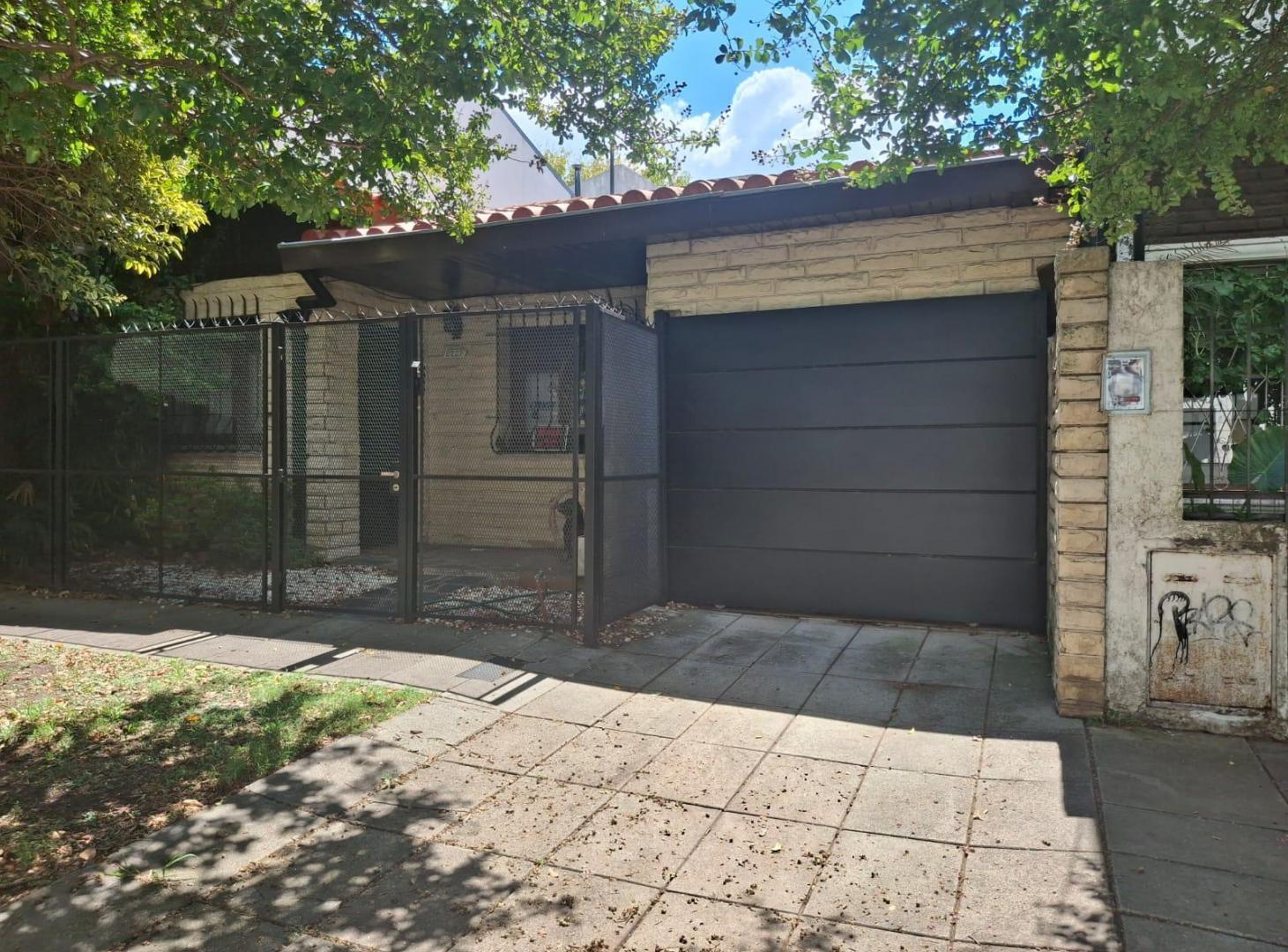 Casa en venta 3 ambientes en Olivos.