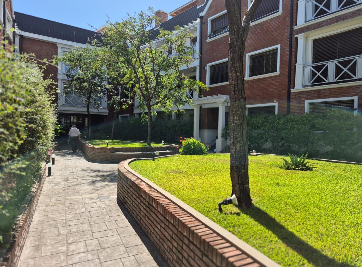 Departamento Venta "San Isidro Plaza" 3 ambientes con cochera centro de San Isidro