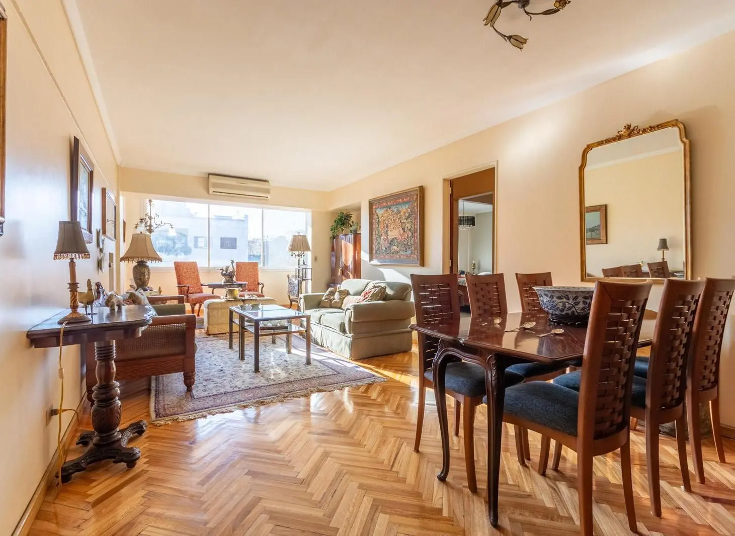 Departamento 4 Ambientes en Venta en San Isidro, con Cochera. 2