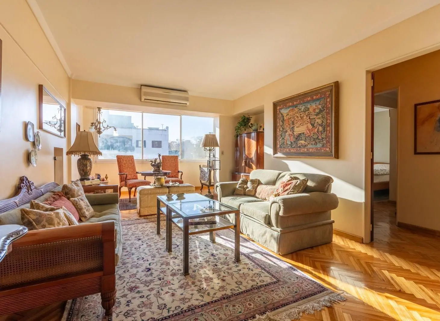 Departamento 4 Ambientes en Venta en San Isidro, con Cochera. 1