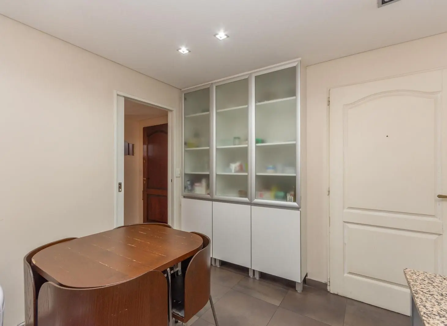 Departamento 4 ambientes en venta en Palermo 5