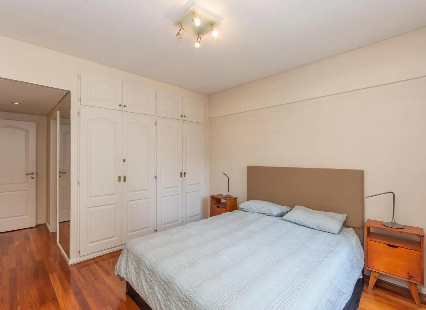 Departamento 4 ambientes en venta en Palermo 4